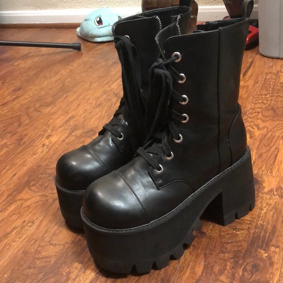 Current Mood Shoes - Current Mood Reality Bytes Platforms